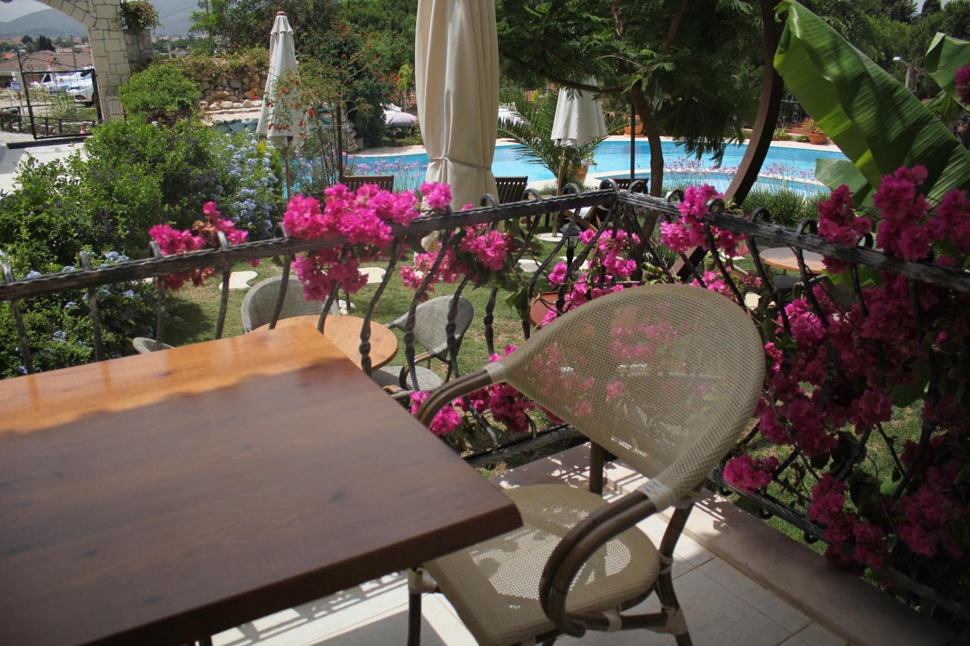 Dolina Hotel Çeşme Εξωτερικό φωτογραφία