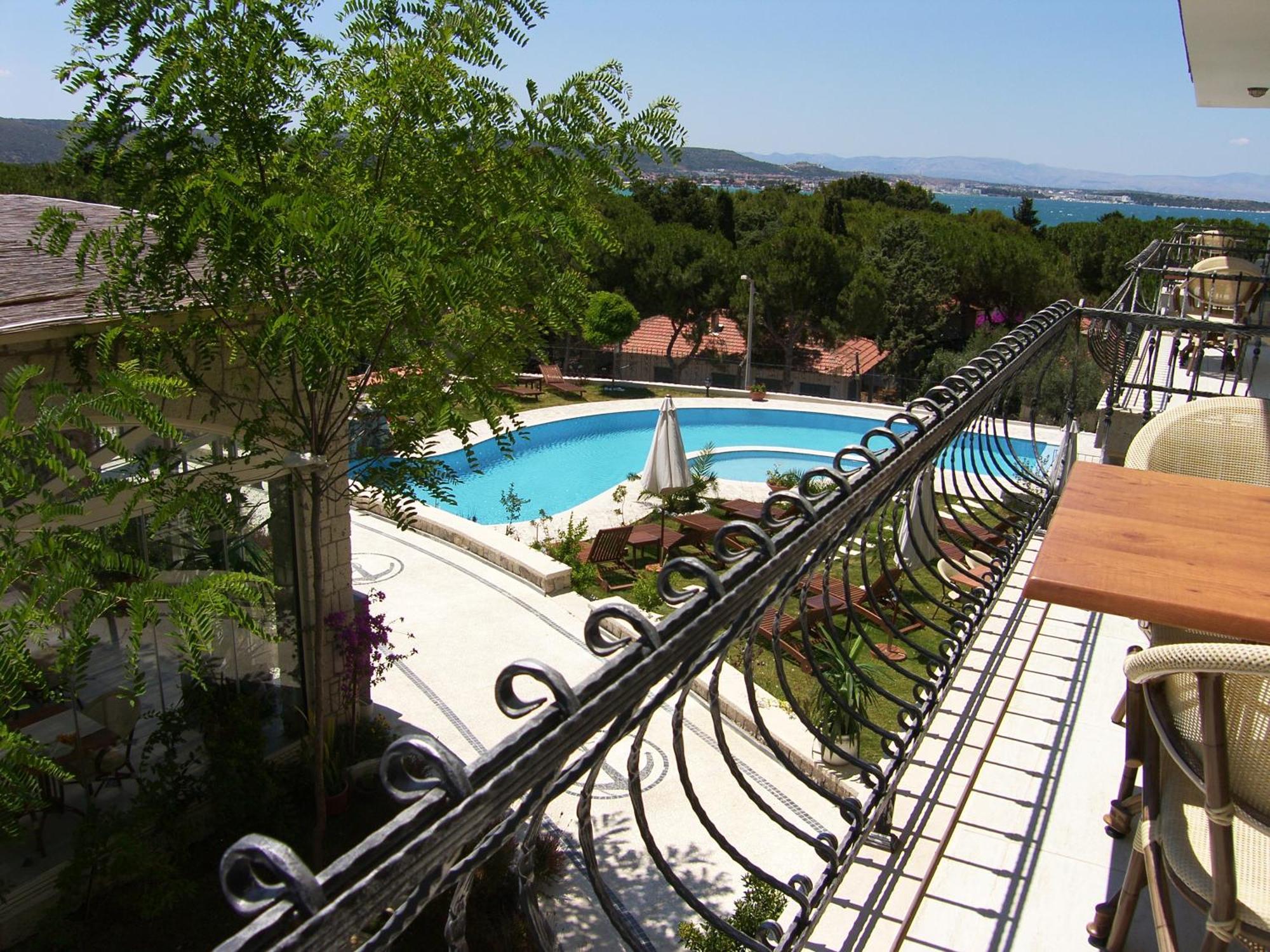 Dolina Hotel Çeşme Εξωτερικό φωτογραφία