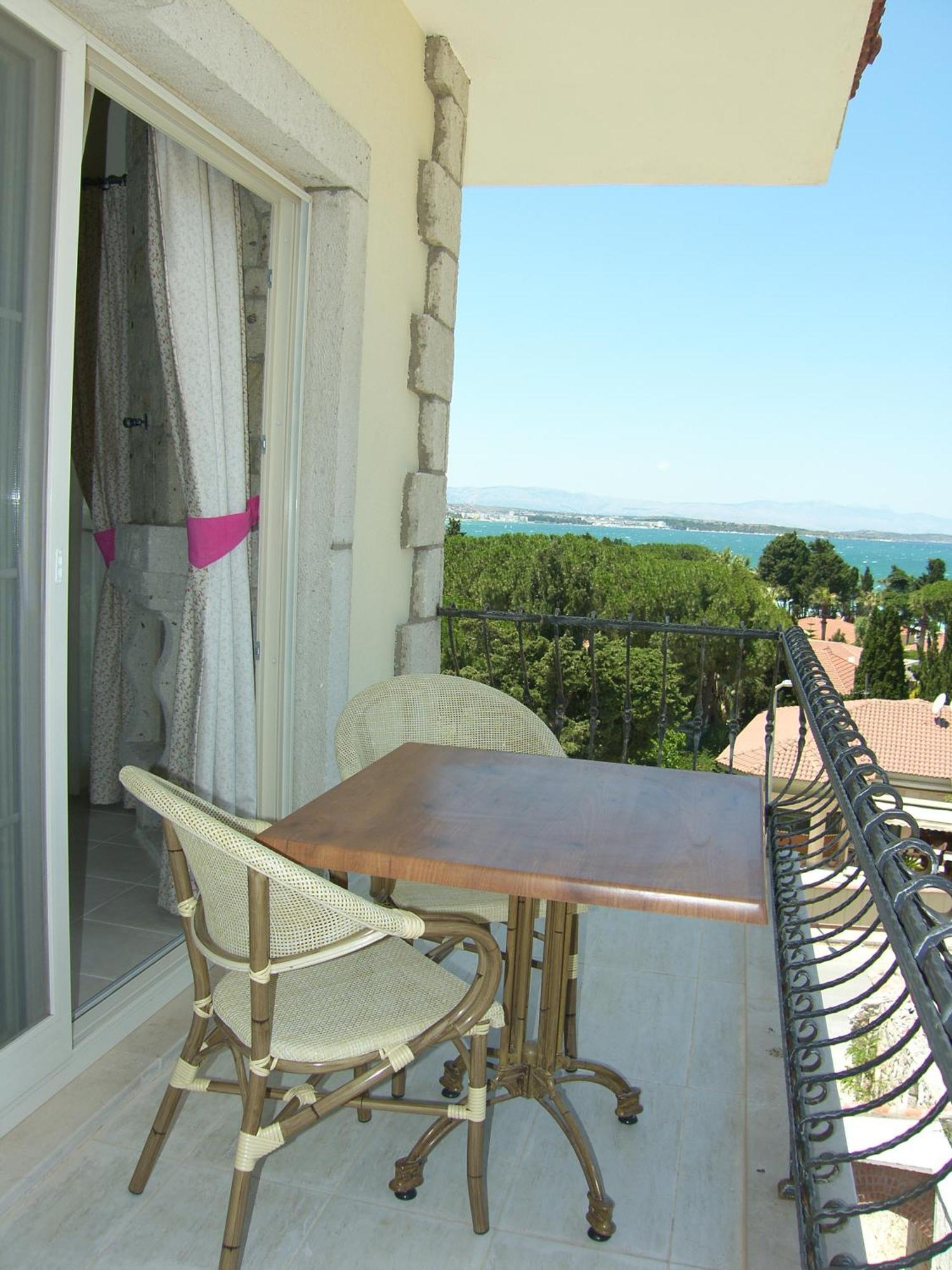 Dolina Hotel Çeşme Εξωτερικό φωτογραφία